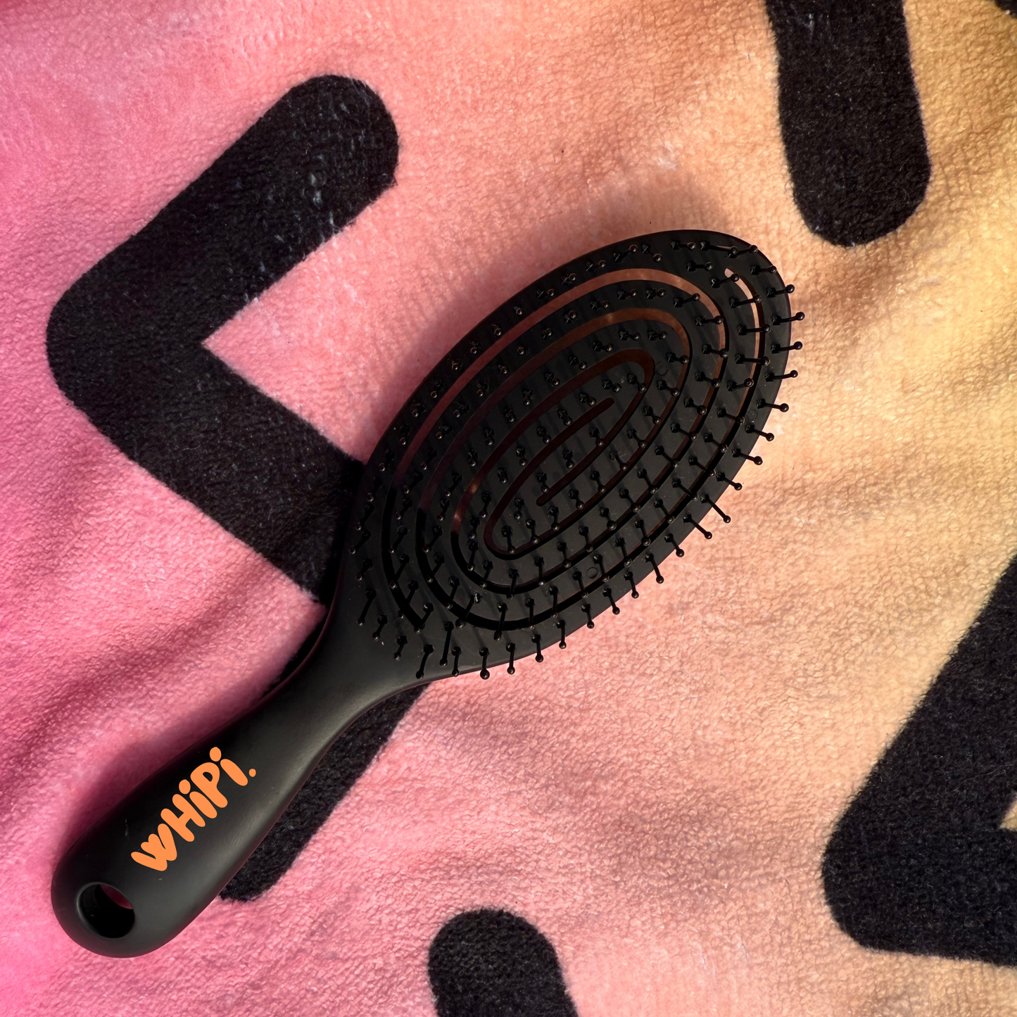 Detangle- Crown Detangle Brush Black